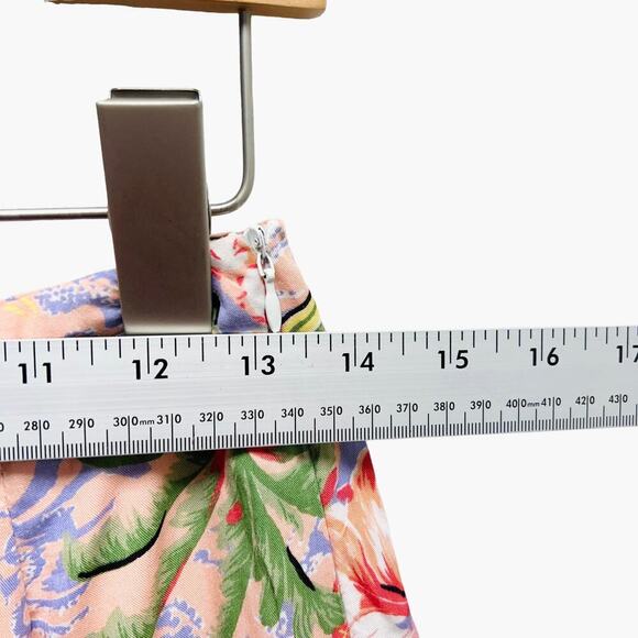 LF The Brand Floral‎ Tropical Shorts Pink Green - Picture 7 of 7